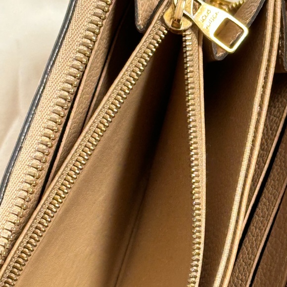 Louis Vuitton Zippy wallet in Turtledove Empreinte Leather - Picture 5 of 8